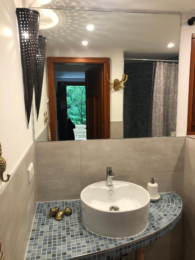 Bungalows Am Waldessaum Bei Hohenzieritz Luaran gambar
