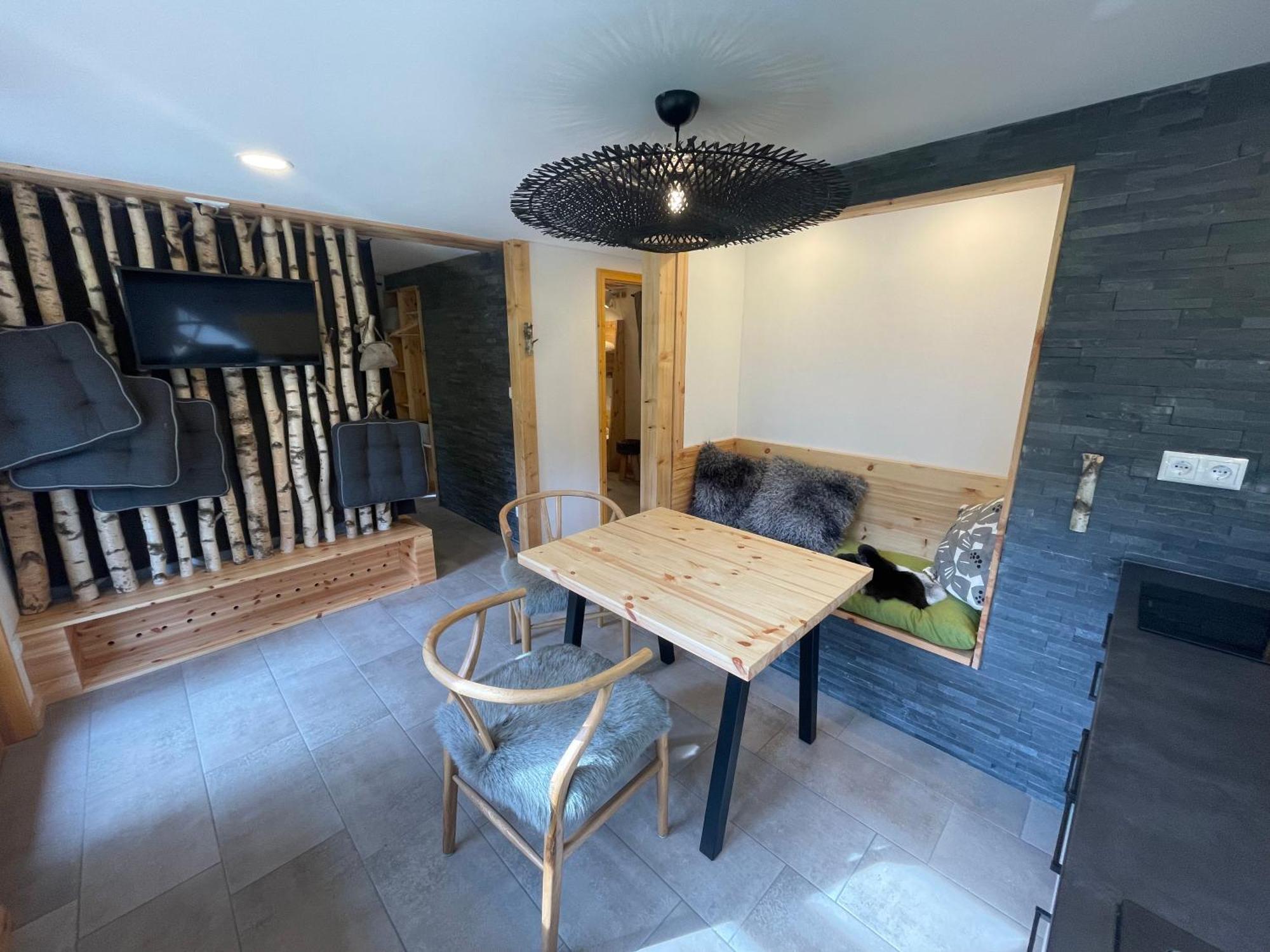 Bungalows Am Waldessaum Bei Hohenzieritz Luaran gambar
